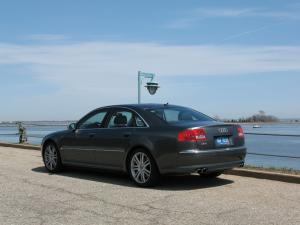 Audi S8 2008 года  (NA)